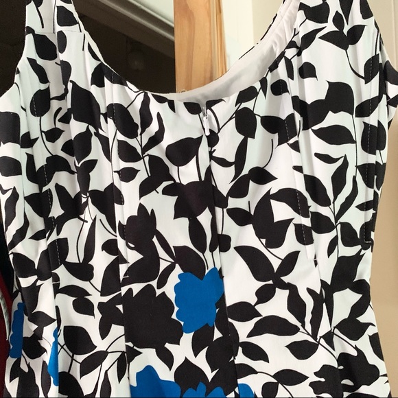 NEW Stunning NINE WEST Blue Floral Size 8P Stretch Cotton Fit & Flare Dress - Picture 5 of 16